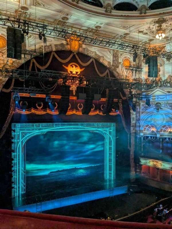 London Coliseum, bloc: Upper Circle, rangée: B, place: 41