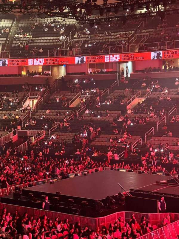 SAP Center, bloc: 127, rangée: 22, place: 11-12