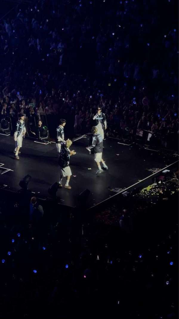 SAP Center, bloc: 213, rangée: 7, place: 12