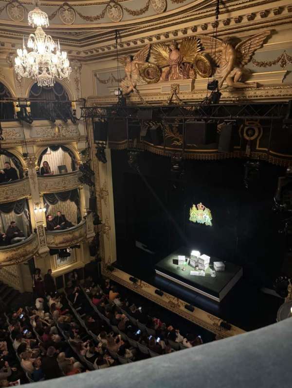 Wyndham's Theatre, bloc: Grand Circle, rangée: A, place: 3