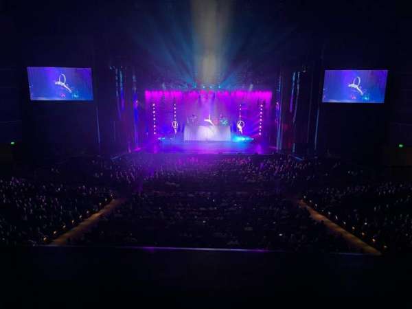 Smart Financial Centre, bloc: Club, rangée: A, place: 13