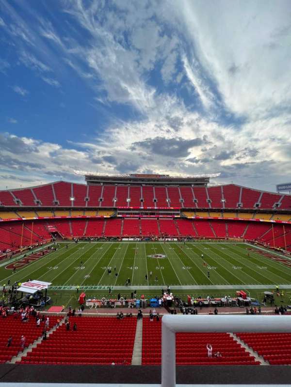 Arrowhead Stadium, bloc: 302, rangée: 1, place: 1