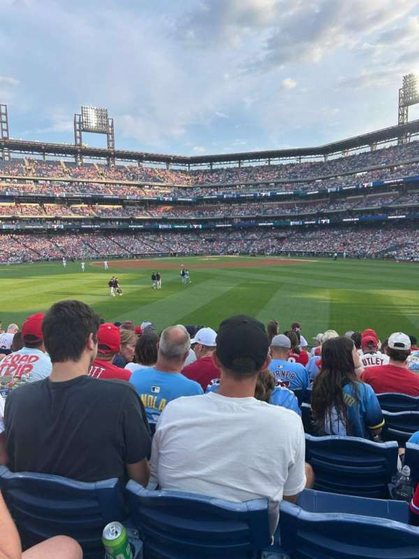 Citizens Bank Park, bloc: 147, rangée: 13, place: 13
