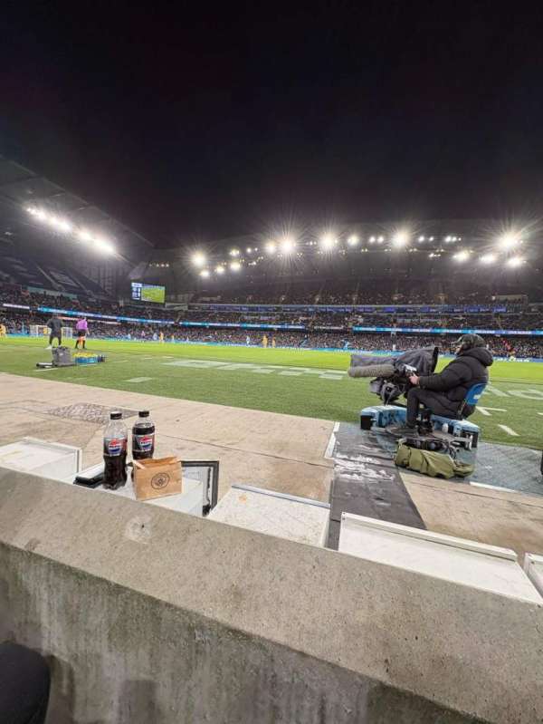 Etihad Stadium, Manchester, bloc: 025, rangée: 4, place: 683
