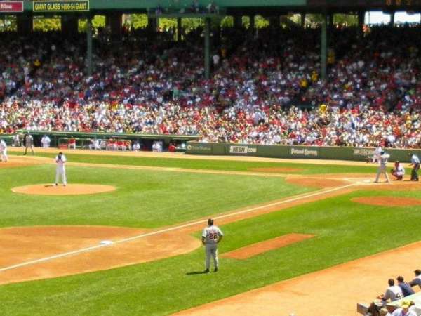 Fenway Park, bloc: Grandstand 30, rangée: 5, place: 16