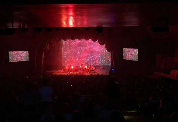 Radio City Music Hall, bloc: 1st Mezzanine 3, rangée: H, place: 302