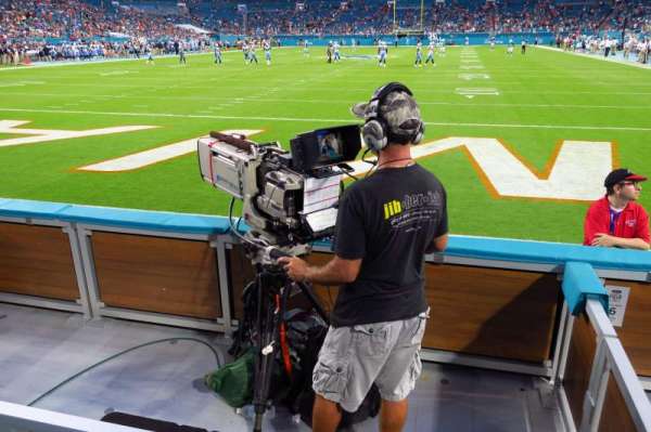Hard Rock Stadium, bloc: 103, rangée: 15