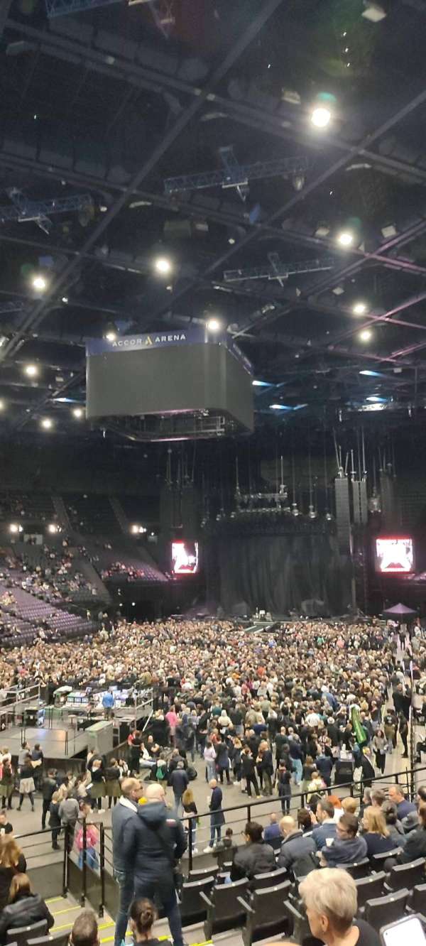 Accor Arena, bloc: Gradin B, rangée: 10, place: 20