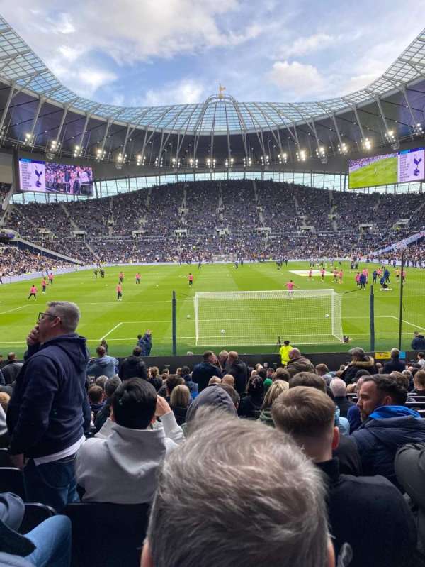 Tottenham Hotspur Stadium, bloc: 113, rangée: 20, place: 375
