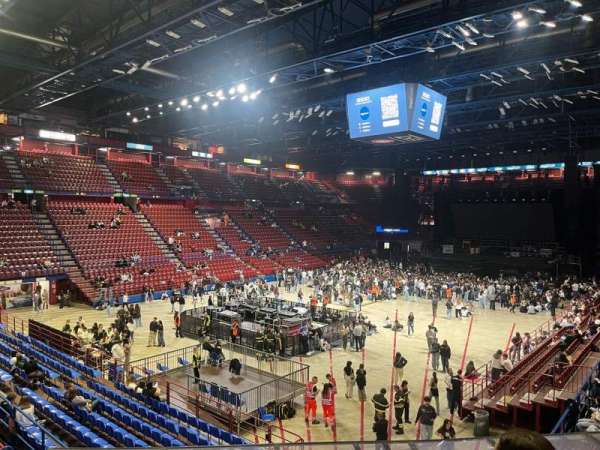 Unipol Forum, bloc: B26, rangée: 5, place: 14