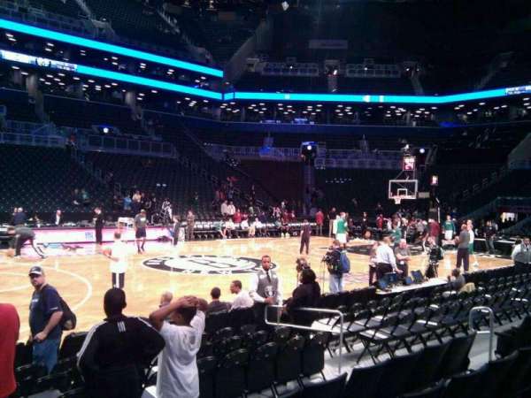 Barclays Center, bloc: VIP 25, rangée: 5, place: 16