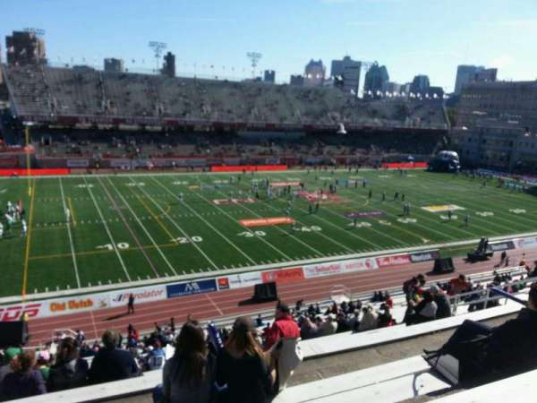 Percival Molson Memorial Stadium, bloc: j2, rangée: 5, place: 28