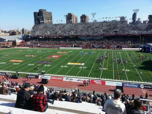 Percival Molson Memorial Stadium, bloc: d2, rangée: 5, place: 17