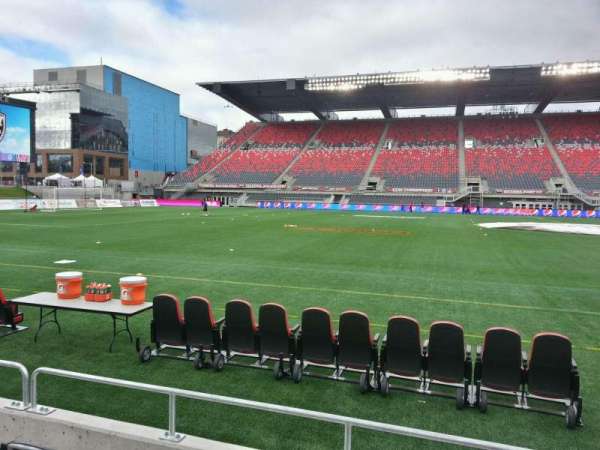 TD Place Stadium, bloc: t, rangée: 4, place: 9
