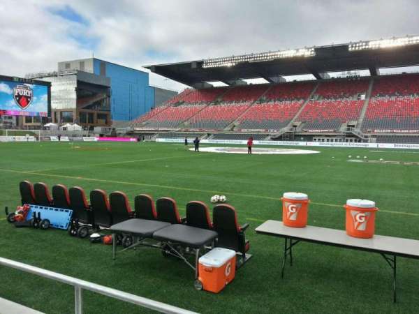 TD Place Stadium, bloc: r, rangée: 2, place: 2