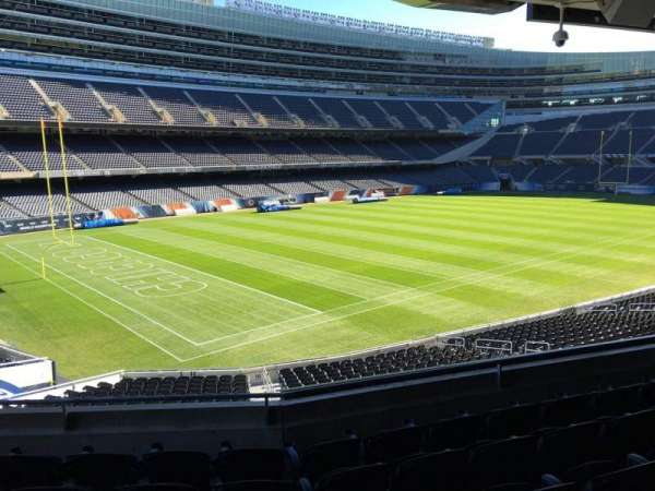 Soldier Field, bloc: 244, rangée: 5, place: 9