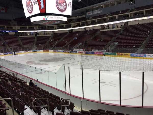 Giant Center, bloc: 110, rangée: K, place: 4
