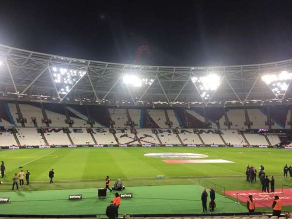 London Stadium, bloc: 107, rangée: 20