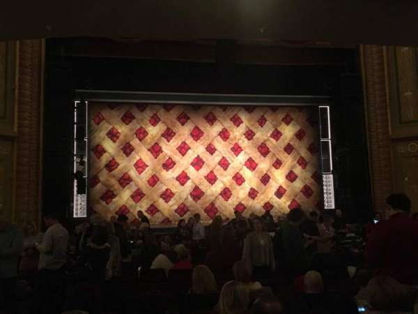 Forrest Theatre, bloc: Orchestra C, rangée: R, place: 113