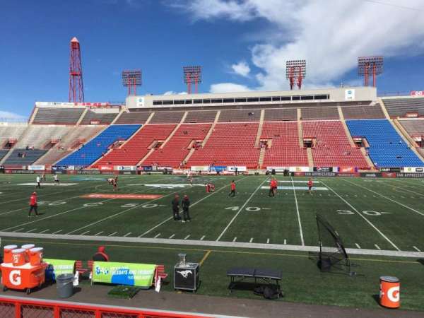 McMahon Stadium, bloc: E, rangée: 8, place: 14