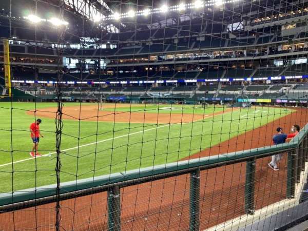 Globe Life Field, bloc: 3, rangée: 1, place: 9