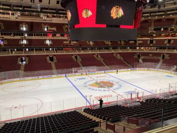 United Center, bloc: 202, rangée: 2, place: 10