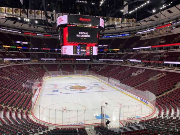 United Center, bloc: 227, rangée: 2, place: 8