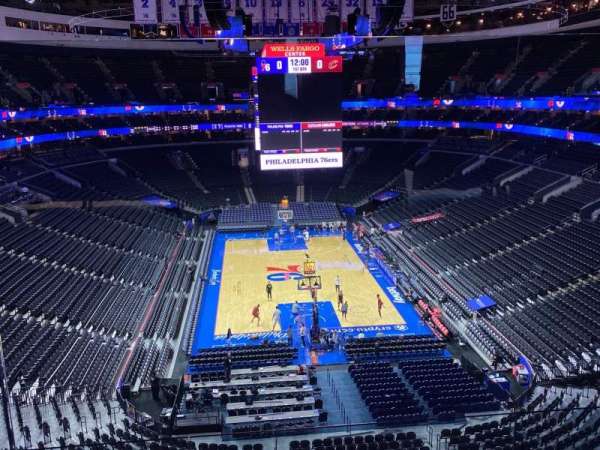 Xfinity Mobile Arena, bloc: 219, rangée: Wc