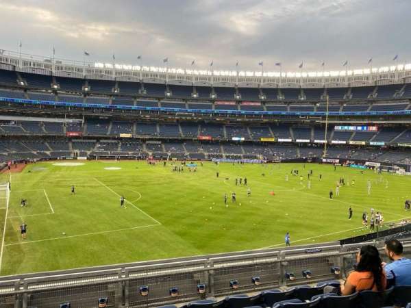 Yankee Stadium, bloc: 206, rangée: 6, place: 11