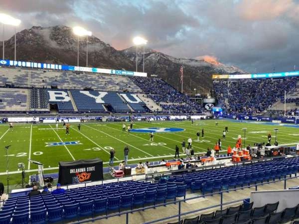 LaVell Edwards Stadium, bloc: 7, rangée: 16, place: 12