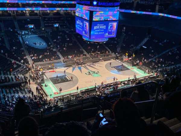 Barclays Center, bloc: 211, rangée: 13, place: 4