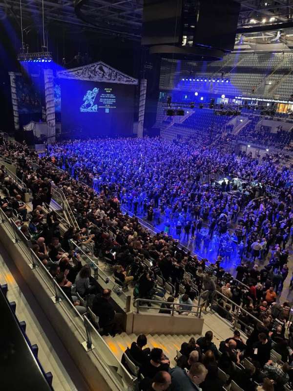 SAP Arena, bloc: 414, rangée: 1, place: 3