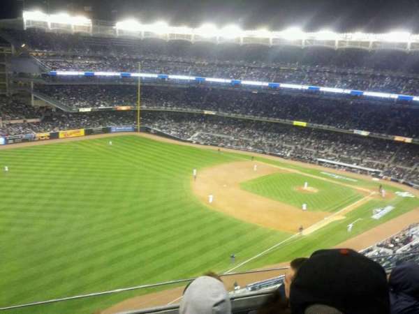 Yankee Stadium, bloc: 431a, rangée: 4, place: 14