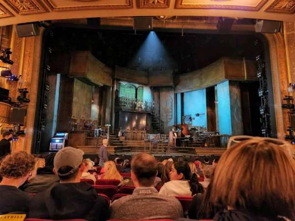 Walter Kerr Theatre, bloc: Orchestra C, rangée: N, place: 111