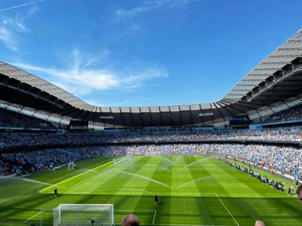Etihad Stadium, Manchester, bloc: 115, rangée: 7, place: 387