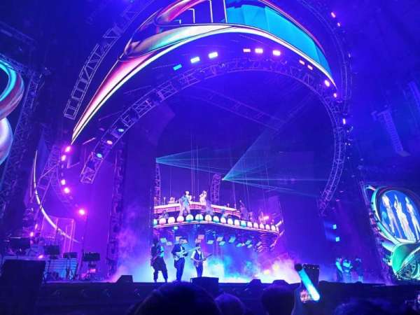 Taipei Arena, bloc: VIP1, rangée: 4, place: 38