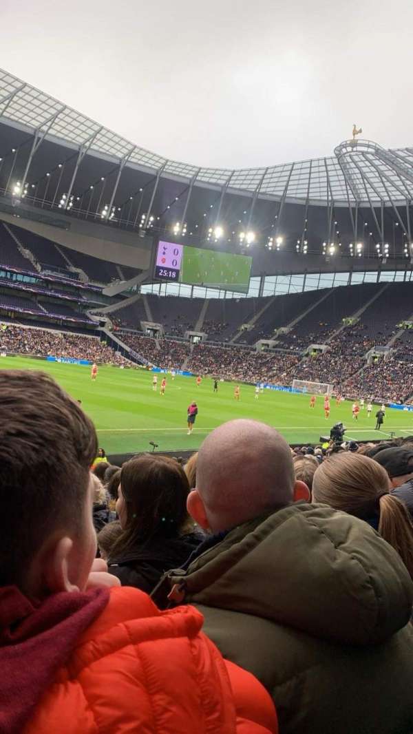 Tottenham Hotspur Stadium, bloc: 108, rangée: 19, place: 172