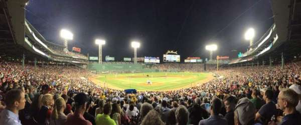 Fenway Park, bloc: Loge Box 130, rangée: LL, place: 6
