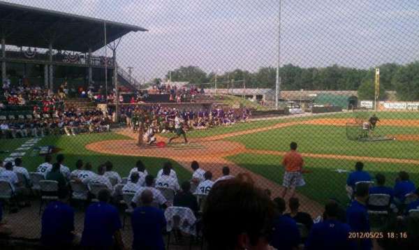 David Allen Memorial Ballpark, bloc: 1, rangée: 4, place: 34