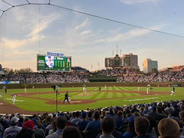 Wrigley Field, bloc: 119, rangée: 5, place: 6
