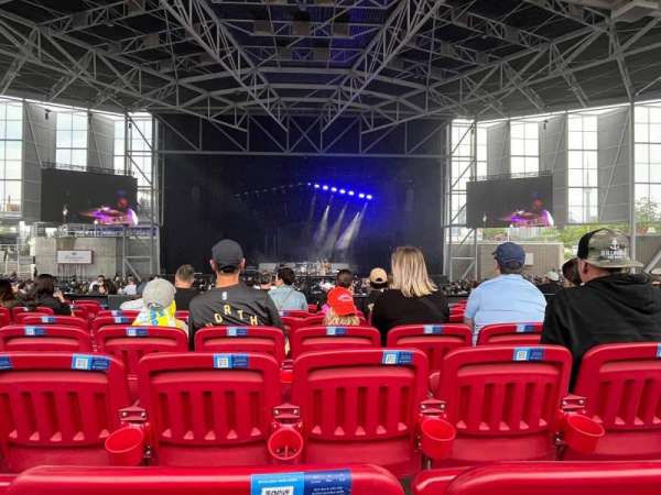 RBC Amphitheatre, bloc: 303, rangée: H, place: 19