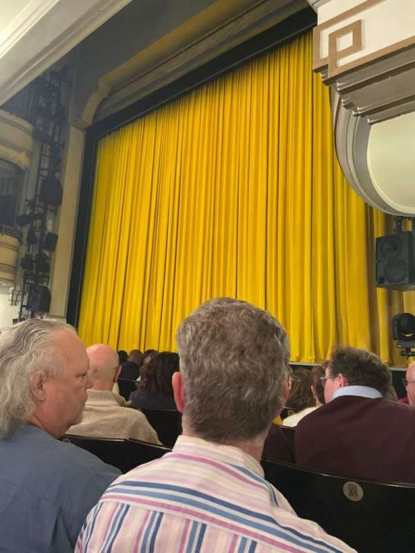 Fortune Theatre, bloc: Stalls, rangée: F, place: 20