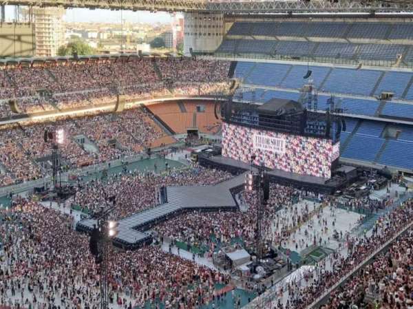 San Siro, bloc: 342, rangée: 10, place: 22