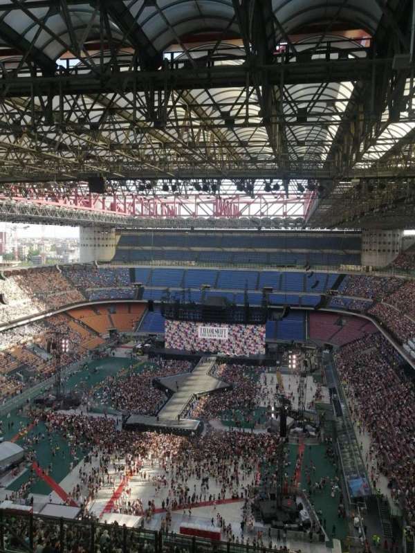 San Siro, bloc: 348, rangée: 8, place: 22