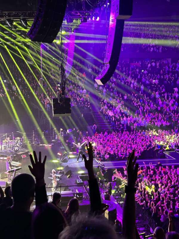 Accor Arena, bloc: Gradin M, rangée: 8, place: 10