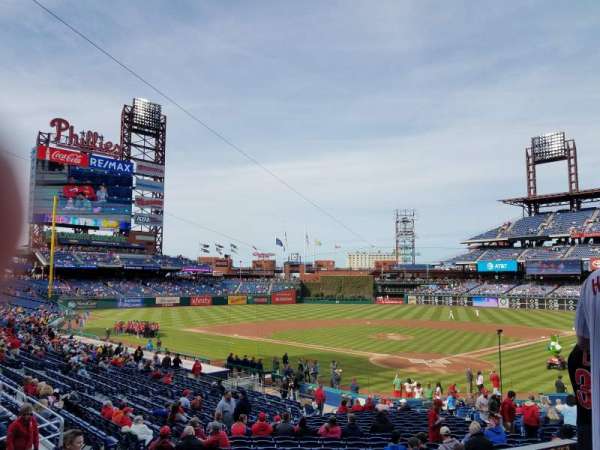 Citizens Bank Park, bloc: 125, rangée: 27, place: 8