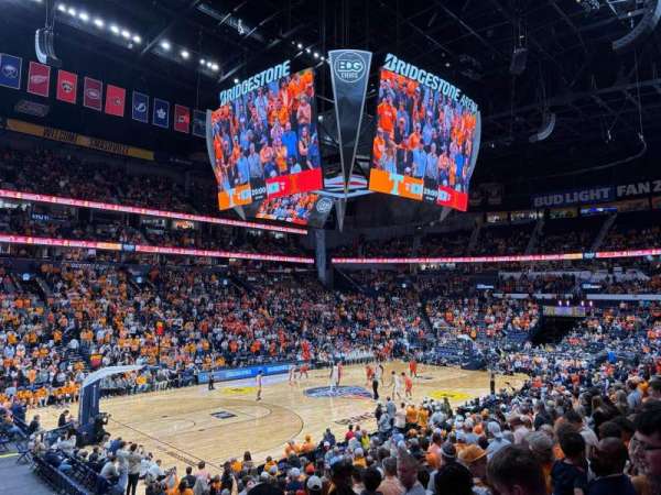 Bridgestone Arena, bloc: 103, rangée: D, place: 104