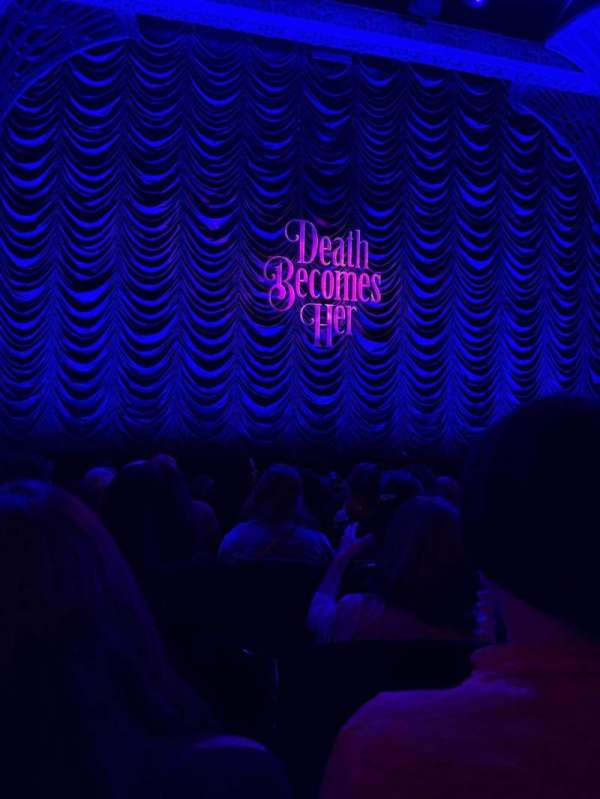 Lunt-Fontanne Theatre, bloc: Orchestra C, rangée: J, place: 102