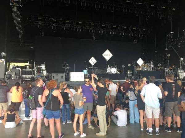 Truliant Amphitheater, bloc: 2, rangée: J, place: 32