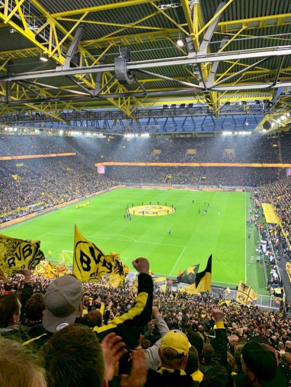 Signal Iduna Park, bloc: 83